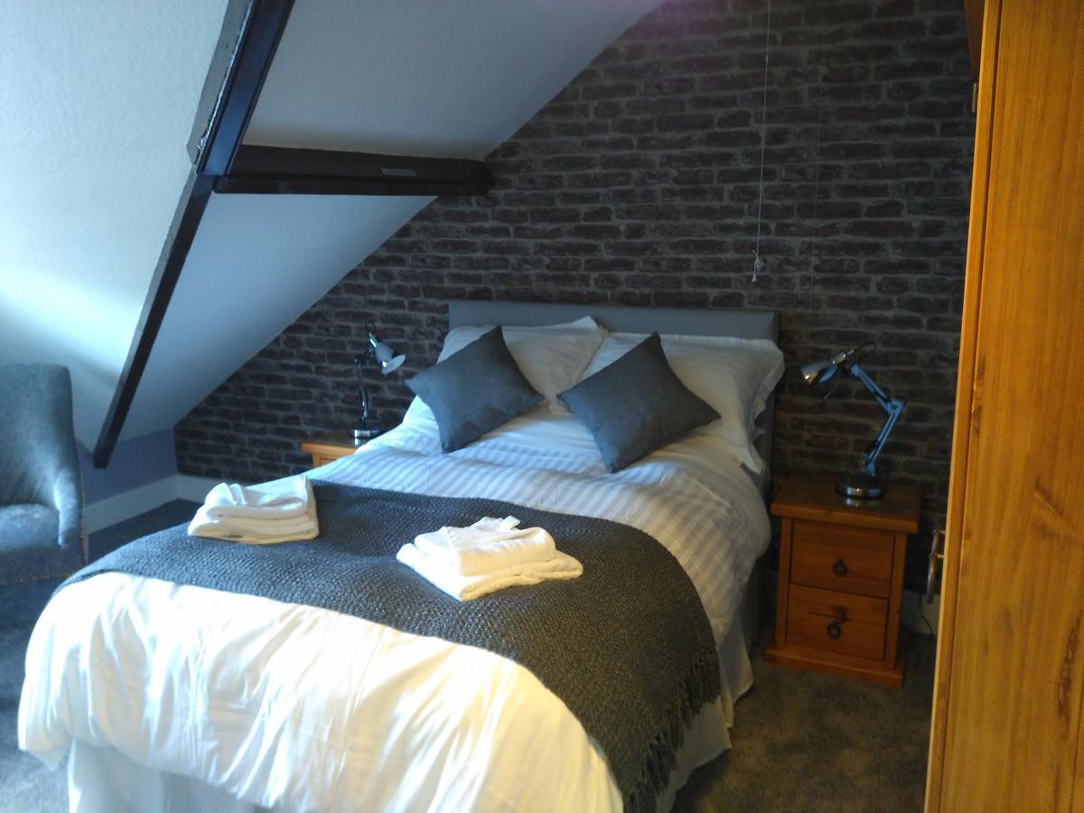 Tara Bed & Breakfast Fishguard Eksteriør bilde